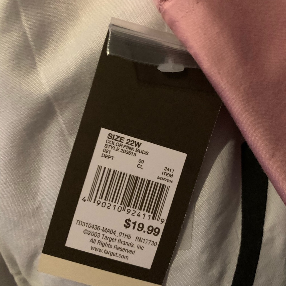 Plus size pink collared button down - Picture 5 of 6
